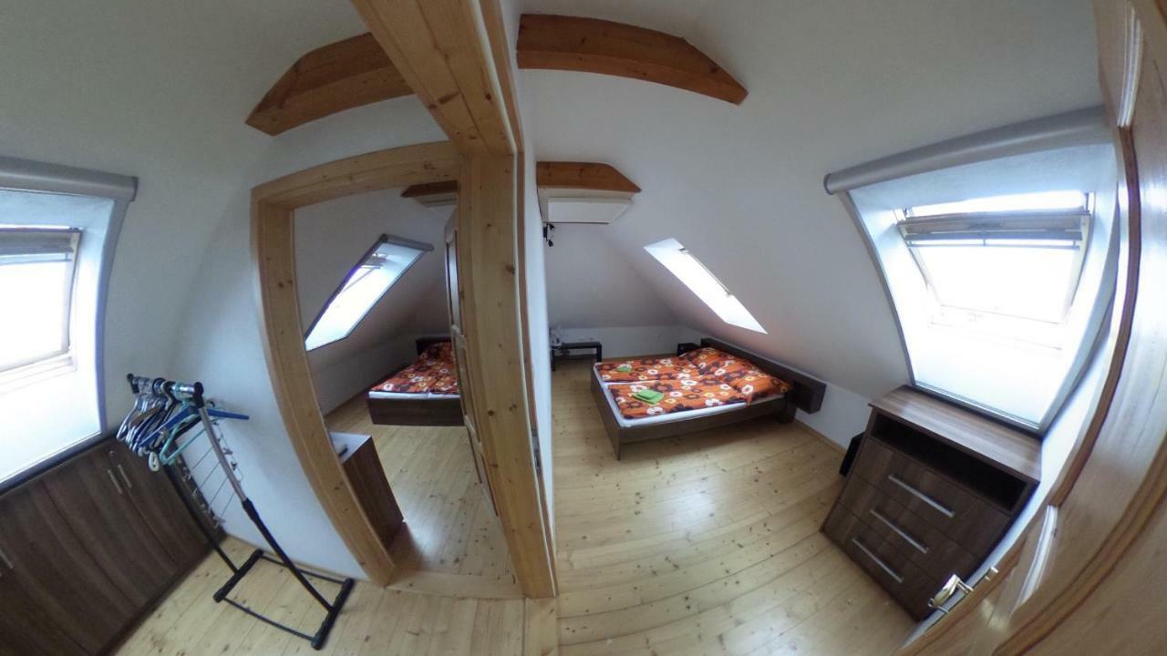 Ubytovani Mikulov Holiday home